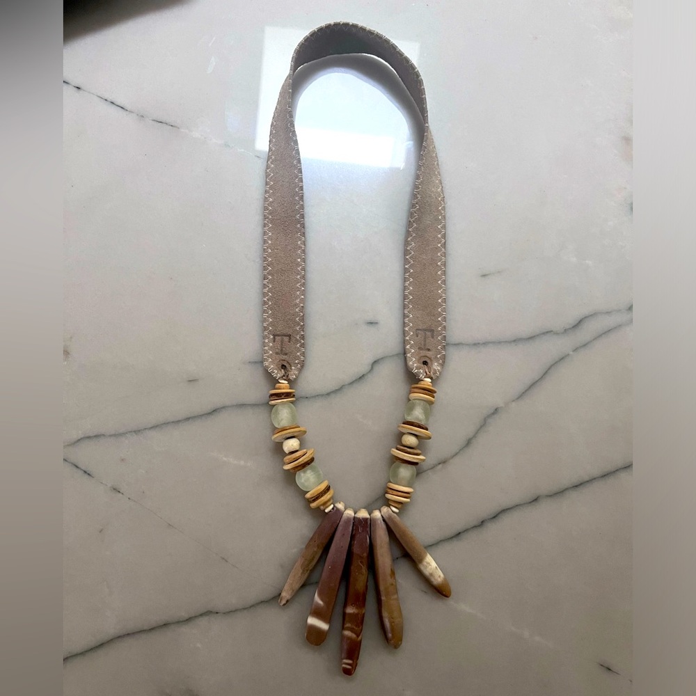 Twine & Twig Shell Necklace